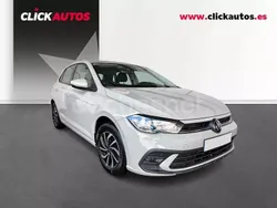 Gris / plata Usado 2024 VW Polo Berlina | 18.750 € (Precio justo)