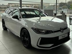 Blanco Nuevo 2024 VW Passat R-line Familiar | 48.249 € (Caro)