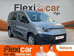 Gris Usado 2023 Fiat Doblò Monovolumen | 19.990 € (Precio justo)