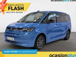 Azul Usado 2022 VW T7 Life Van | 48.000 €