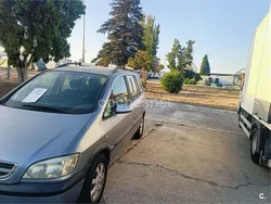 Gris / plata Usado 2003 Opel Zafira Comfort Monovolumen | 1400 € (Precio justo)