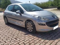 Gris / plata Usado 2008 Peugeot 207 Premium Berlina | 3499 € (Buen precio)