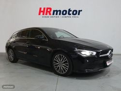 Negro Usado 2022 Mercedes CLA180 Shooting Brake Business Familiar | 26.950 €