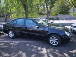 Negro Usado 2003 Mercedes E200 Classic Berlina | 6000 €