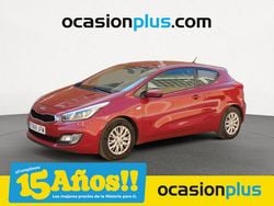 Rojo Usado 2015 Kia Ceed Utilitario | 9390 € (Precio justo)