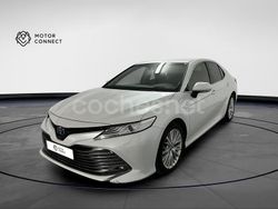 Blanco Usado 2019 Toyota Camry Luxury Berlina | 25.900 €