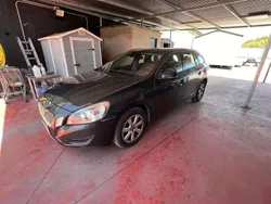 Gris Usado 2013 Volvo V60 Kinetic Familiar | 8990 € (Precio justo)
