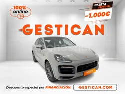 Gris / plata Usado 2023 Porsche Cayenne Platinum Edition SUV | 89.990 € (Super precio)
