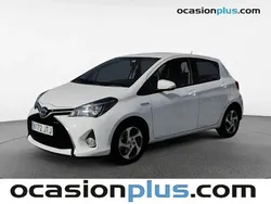 Blanco Usado 2016 Toyota Yaris Hybrid Active Utilitario | 13.590 € (Precio justo)