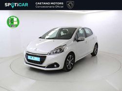 Blanco Usado 2016 Peugeot 208 Allure Utilitario | 9000 € (Precio justo)