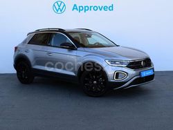 Gris / plata Usado 2024 VW T-Roc SUV | 29.246 € (Un poco caro)
