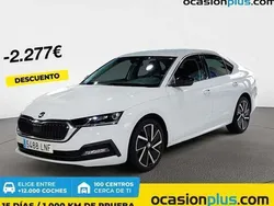 Blanco Usado 2021 Skoda Octavia Ambition Utilitario | 18.682 € (Precio justo)
