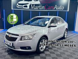 Gris / plata Usado 2009 Chevrolet Cruze LS Berlina | 6490 € (Un poco caro)