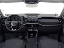 Blanco Usado 2024 Skoda Kodiaq Selection SUV | 39.560 € (Precio justo)