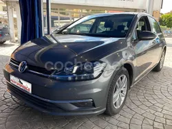 Gris / plata Usado 2019 VW Golf VII Advance Berlina | 16.999 € (Precio justo)