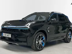 Negro Nuevo 2024 Lynk & Co 01 SUV | 34.500 €
