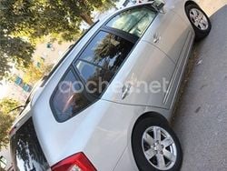 Gris / plata Usado 2009 Kia Carens Active Monovolumen | 2400 € (Super precio)