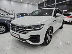 Blanco Usado 2020 VW Touareg R-line SUV | 49.000 € (Precio justo)