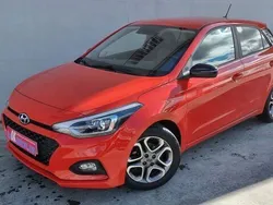 Rojo Usado 2020 Hyundai i20 Berlina | 17.900 € (Precio justo)