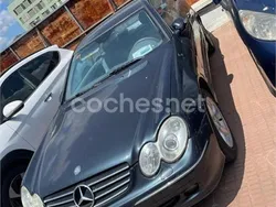 Azul Usado 2004 Mercedes CLK200 Avantgarde Coupe | 3900 € (Super precio)