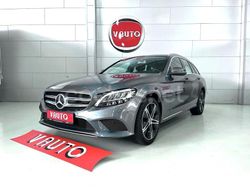 Gris / plata Usado 2019 Mercedes C300e Familiar | 27.500 € (Un poco caro)