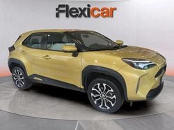 Amarillo Usado 2024 Toyota Yaris Hybrid Active | 19.490 € (Buen precio)