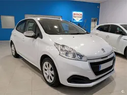 Blanco Usado 2016 Peugeot 208 Style Utilitario | 7900 € (Precio justo)