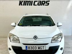 Blanco Usado 2011 Renault Mégane III Dynamique Berlina | 5777 € (Precio justo)