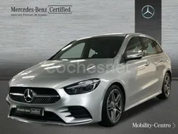 Iridiumsilver, metallic paint Usado 2023 Mercedes B200 AMG line Monovolumen | 31.250 € (Buen precio)
