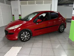 Rojo Usado 2007 Peugeot 207 Premium Utilitario | 3200 € (Buen precio)