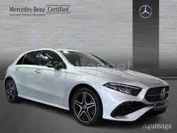 Gris / plata Usado 2023 Mercedes A250 Berlina | 39.890 €