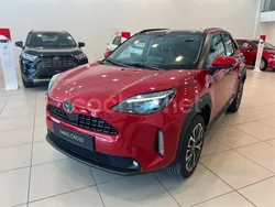 Rojo Nuevo 2024 Toyota Yaris Cross Style SUV | 32.500 € (Caro)