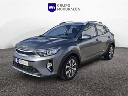 Gris Usado 2024 Kia Stonic SUV | 15.990 € (Precio justo)