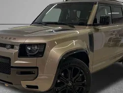 Gris Nuevo 2024 Land Rover Defender SUV | 202.729 €