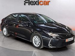 Negro Usado 2023 Toyota Corolla Active Berlina | 19.790 €