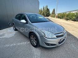Gris / plata Usado 2011 Opel Astra Cosmo Berlina | 4500 € (Buen precio)