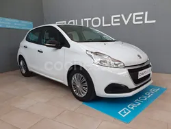Blanco Usado 2017 Peugeot 208 Access Utilitario | 9990 € (Precio justo)
