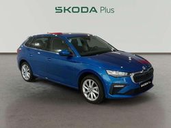 Azul Usado 2024 Skoda Scala Selection Utilitario | 21.990 € (Precio justo)