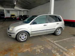 Gris / plata Usado 2005 Ford Fusion Berlina | 3000 € (Buen precio)