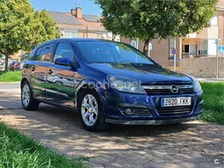 Azul Usado 2007 Opel Astra Cosmo Berlina | 3499 € (Precio justo)