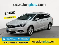 Gris / plata Usado 2020 Opel Astra Elegance Familiar | 13.890 € (Precio justo)
