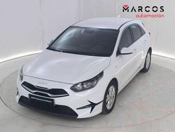 Blanco Usado 2024 Kia Ceed Utilitario | 19.800 € (Precio justo)