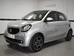 Gris / plata Usado 2016 Smart ForFour Passion Berlina | 7900 € (Precio justo)