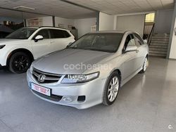 Gris / plata Usado 2006 Honda Accord Executive Berlina | 9800 € (Un poco caro)