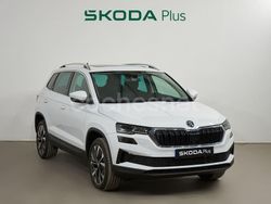 Blanco Usado 2025 Skoda Karoq SUV | 37.000 €