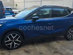Azul Usado 2019 Seat Arona FR SUV | 5900 €