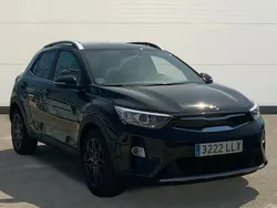 Usado 2020 Kia Stonic SUV | 14.503 € (Precio justo)