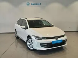 Blanco Usado 2024 VW Golf VIII Life Familiar | 27.700 € (Un poco caro)