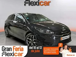 Negro Usado 2023 Kia Ceed Berlina | 20.490 € (Precio justo)