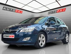 Azul Usado 2011 Opel Astra Selective Berlina | 4900 € (Precio justo)